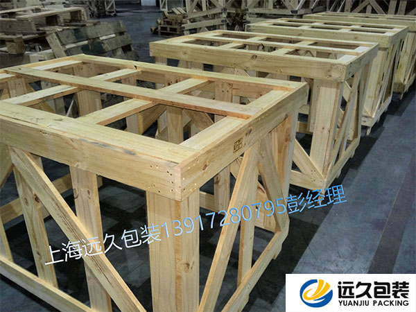 上海包裝木箱定制用防腐木更環(huán)保、更耐用